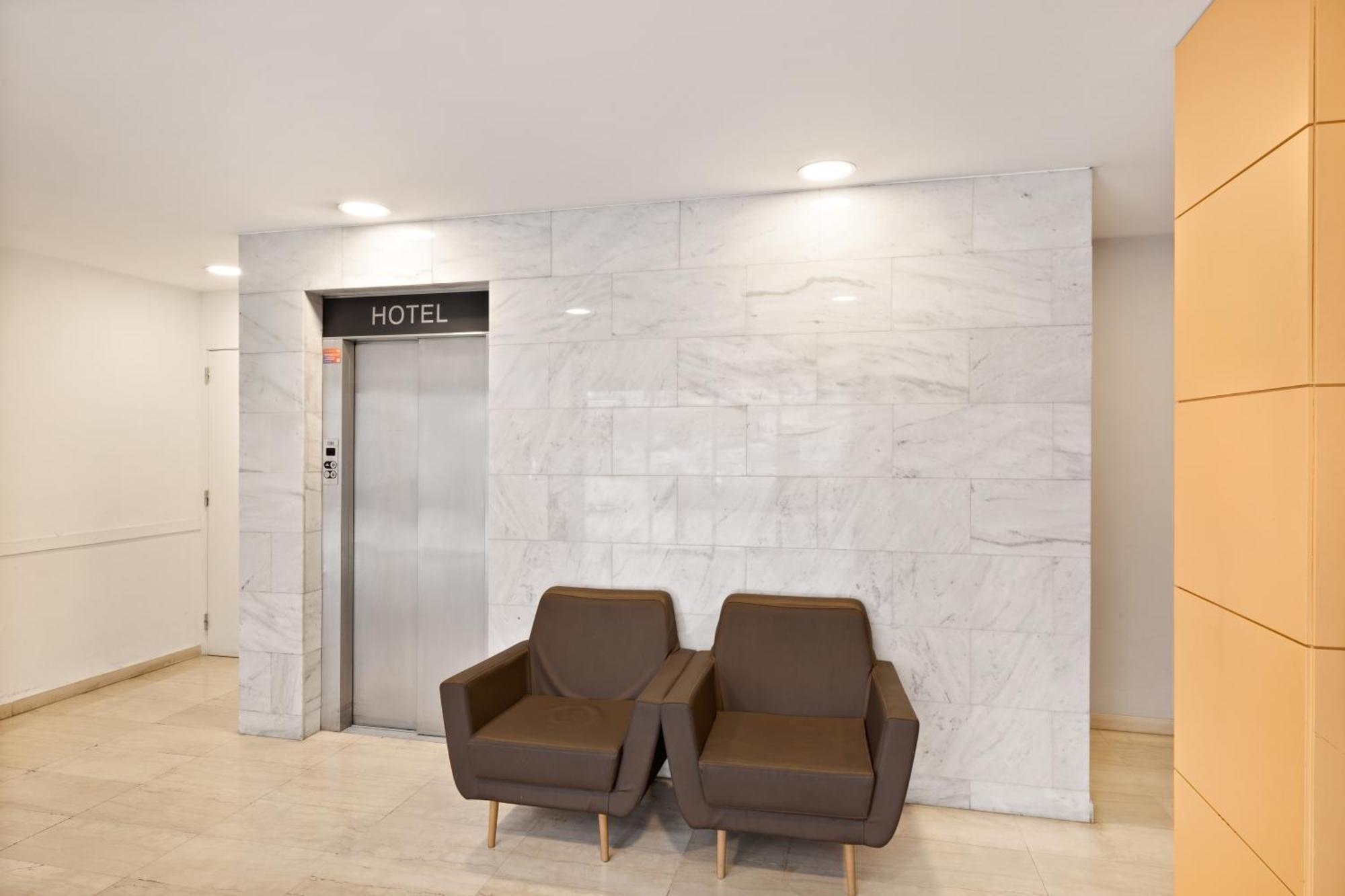B&B Hotel Barcelona Mollet Porta De Gallecs Mollet del Valles Ngoại thất bức ảnh