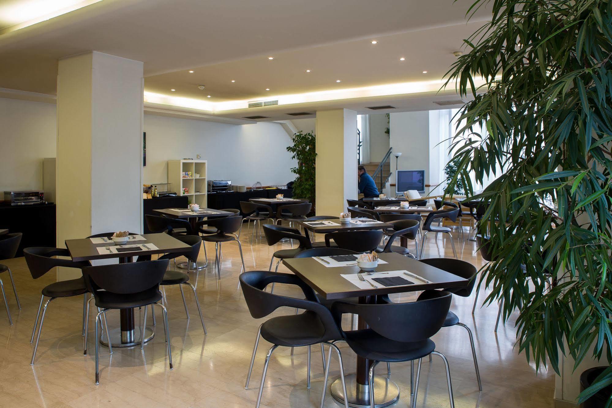 B&B Hotel Barcelona Mollet Porta De Gallecs Mollet del Valles Ngoại thất bức ảnh